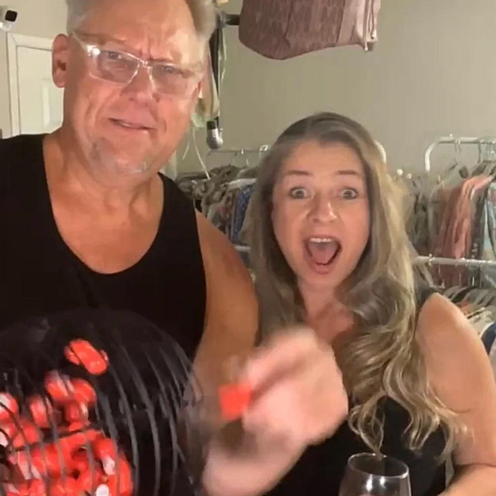 COPY - SUNDAY FUN DAY SHOW! New inventory day😍 BINGO PURSE GIVIE - Picture 5 of 5